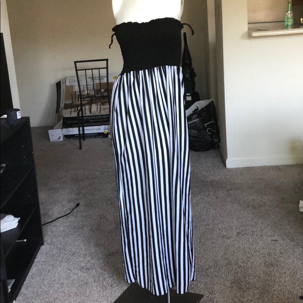 Long black and white sundress